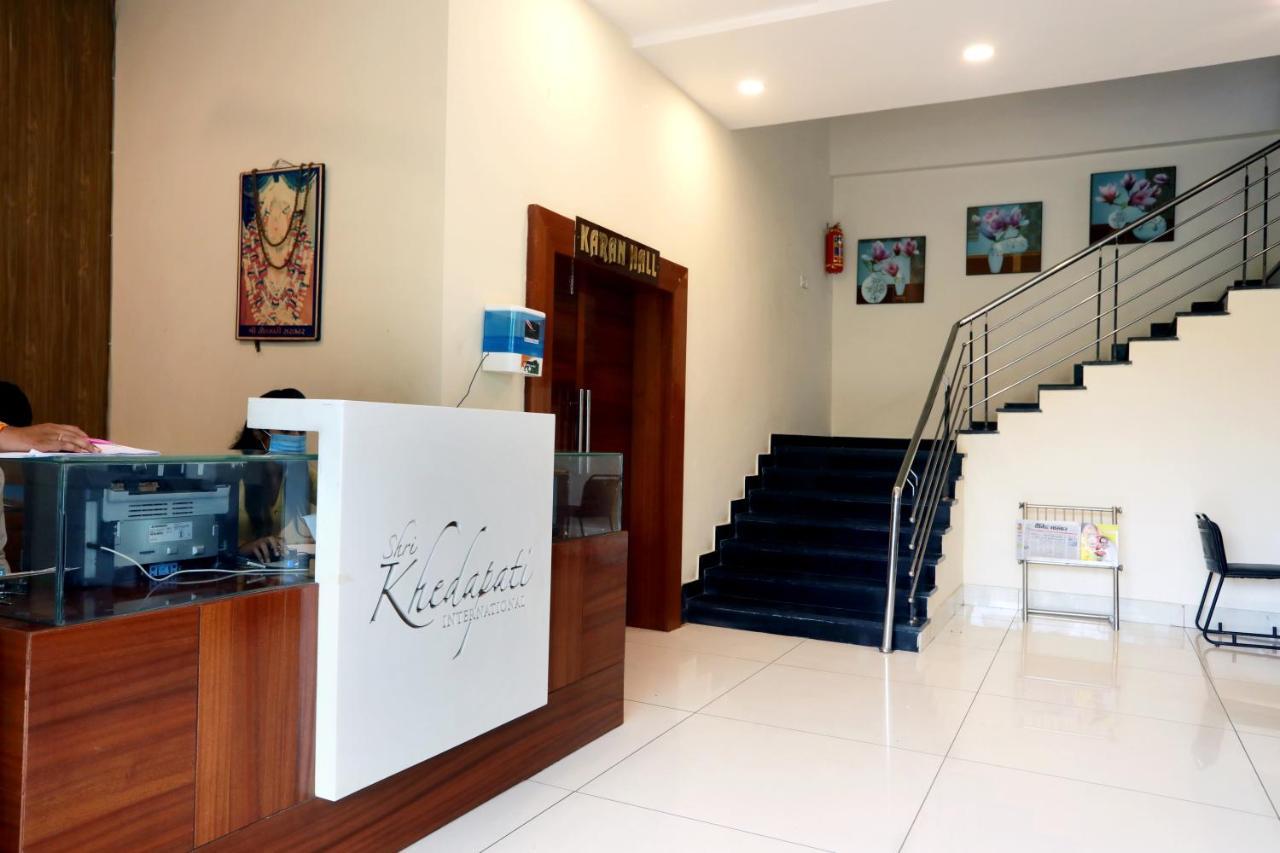 Hotel Shri Khedapati International Dewas Extérieur photo