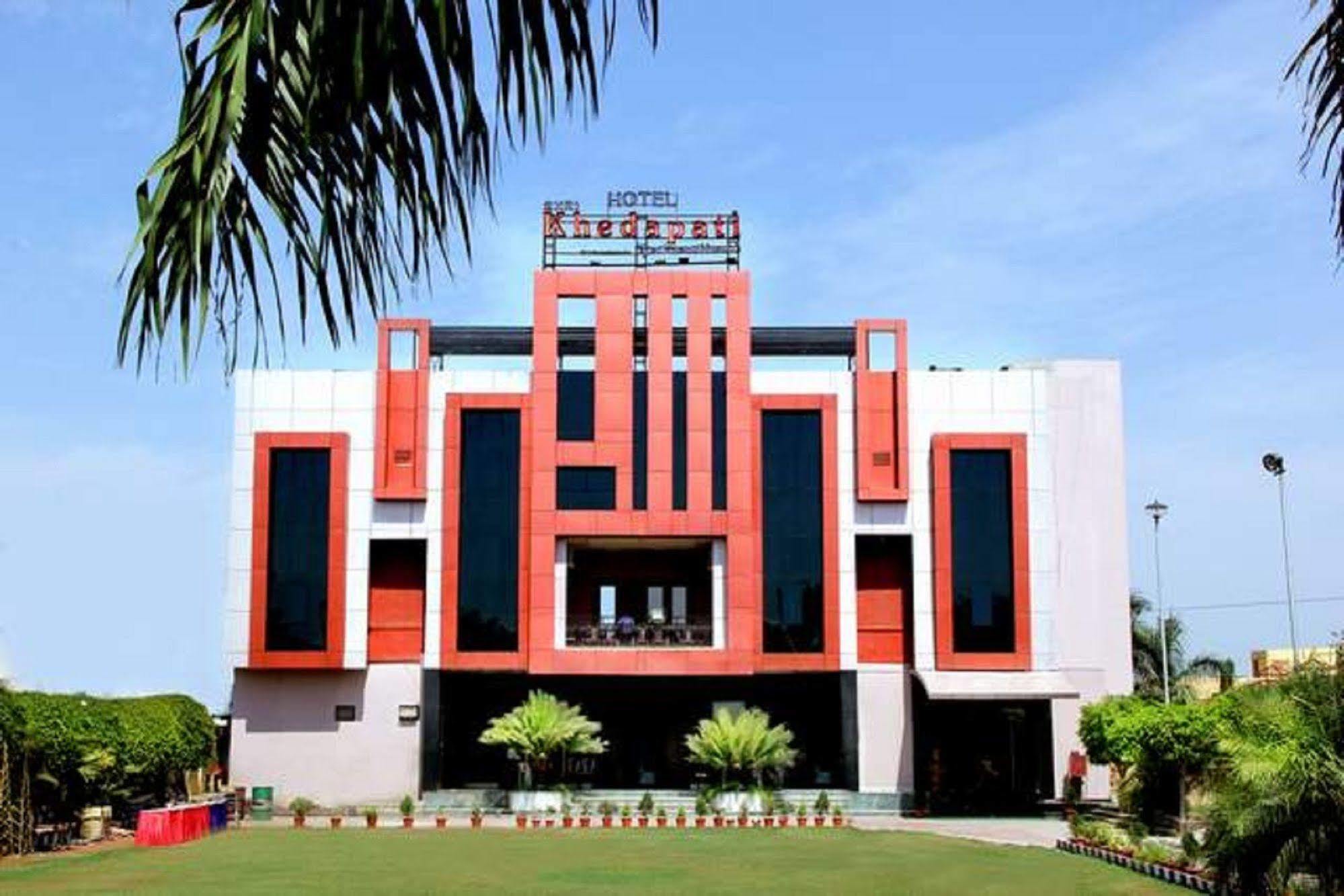Hotel Shri Khedapati International Dewas Extérieur photo